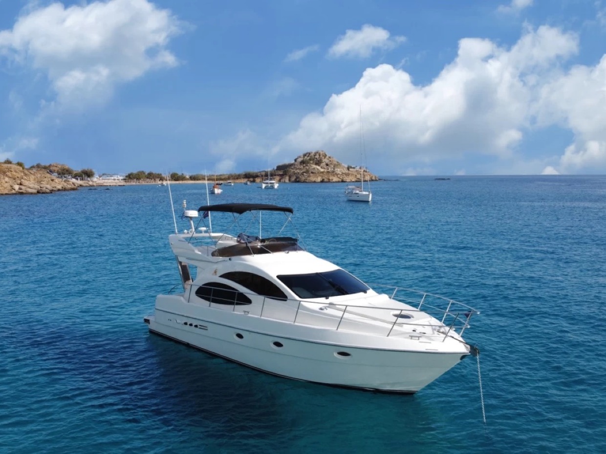 Azimut 43