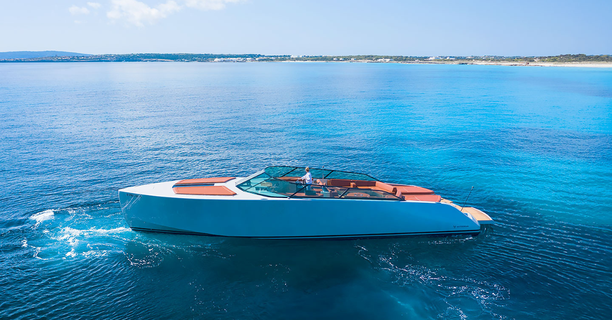 Luxury Ibiza yacht charter for private daily cruises to Formentera with Cloud 9 Concierge