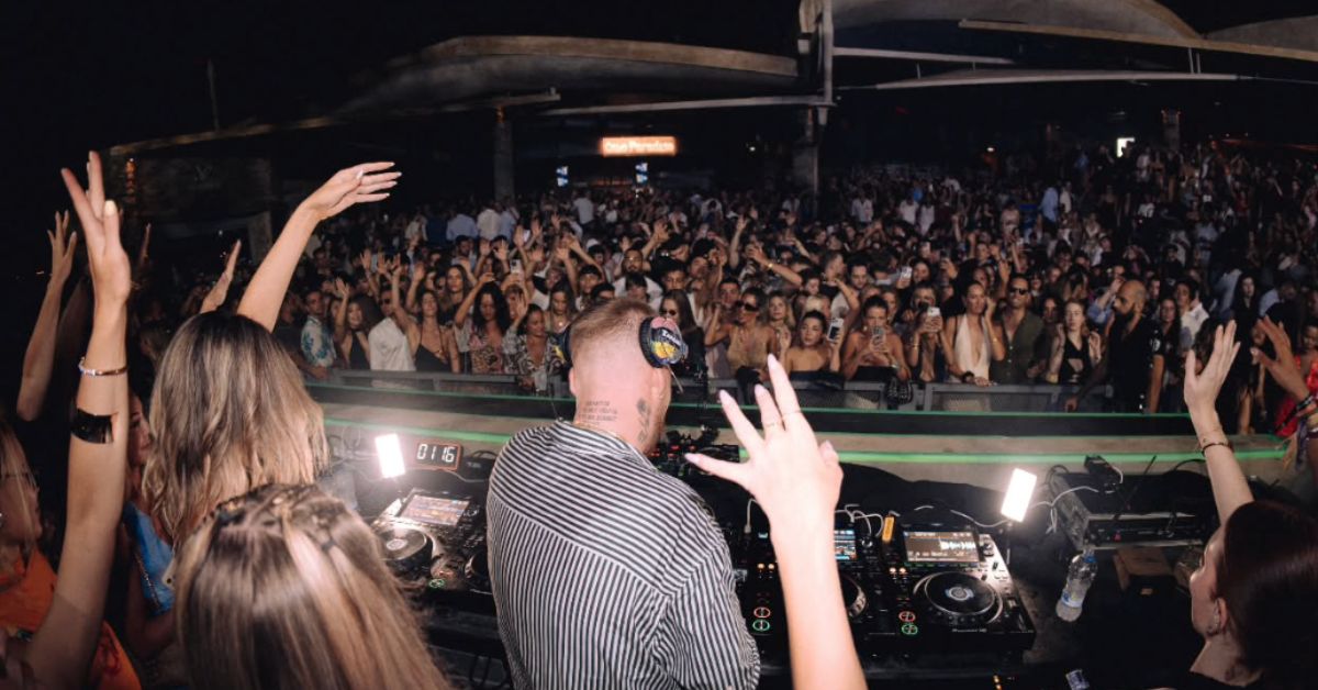 Hugel 2026 Scorpioos Mykonos Cavo Paradiso